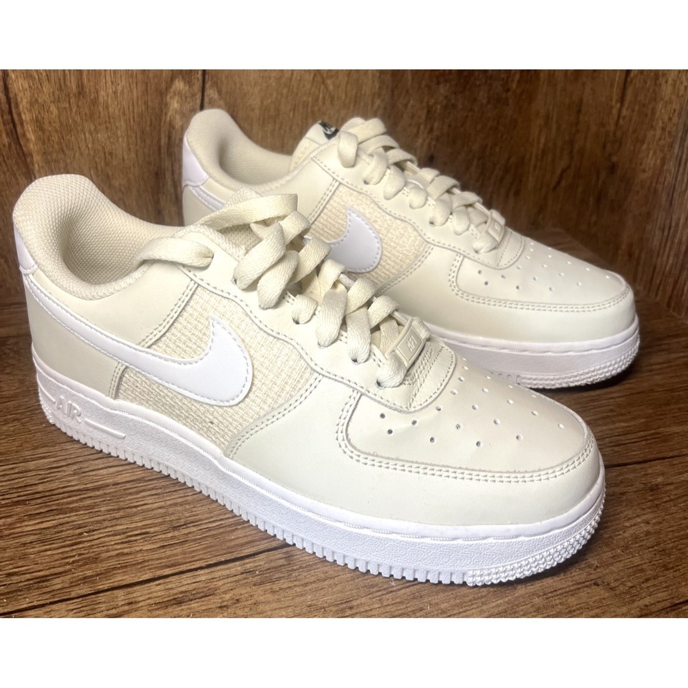 NEW Nike Women's Air Force 1 Low Cream Shoes (Size 7) No Box